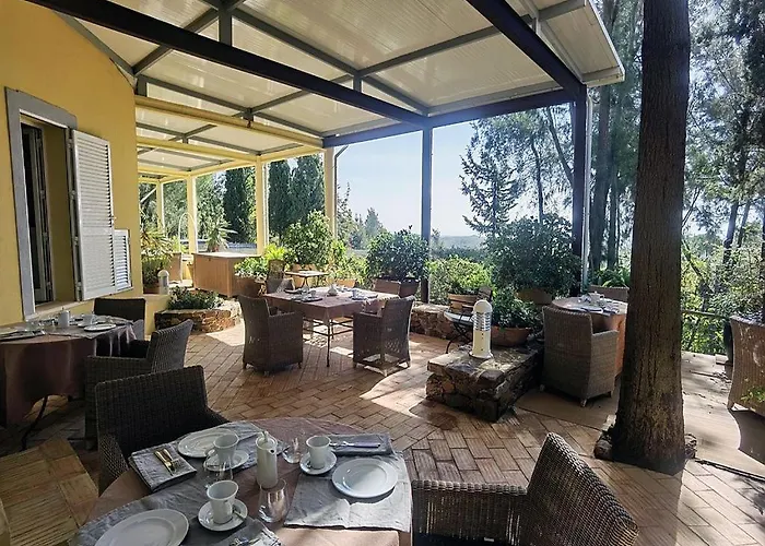 Aparthotel Quinta Eirinhas-jardim De Bonsai